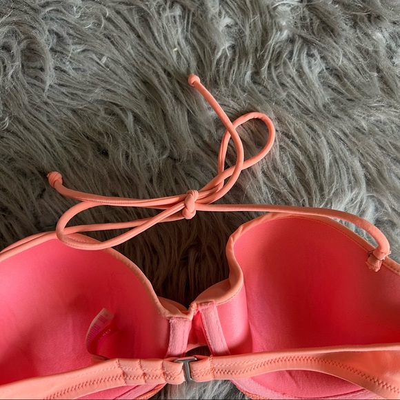 Victoria’s Secret Coral Halter Style Swimsuit Top 36C - Picture 7 of 13